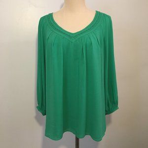 DIANE VON FURSTENBERG Silk V-Neck Blouse Size: M | US 6
